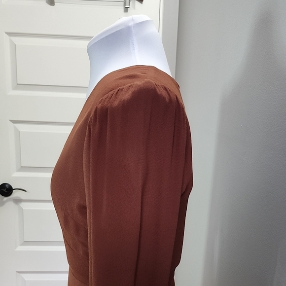 ARITZIA SUNDAY BEST Grayson Brown v-neck puff sleeve fit and flare short dress - Picture 6 of 16